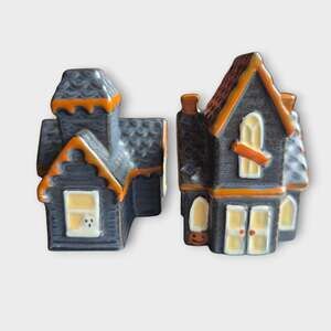 NEW Pottery Barn Haunted House Salt & Pepper Shaker Set Halloween